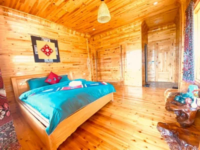 豪华特大号床套房 — Peace Home Sapa